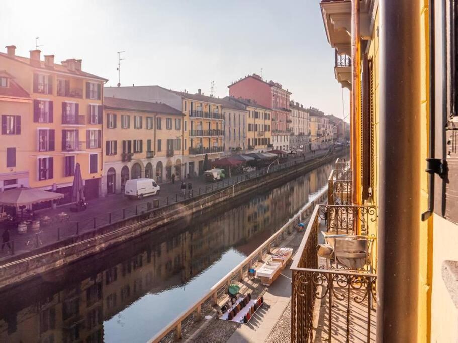 Romantic Flat On Navigli River By Easylife Milano Eksteriør billede