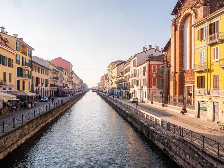 Romantic Flat On Navigli River By Easylife Milano Eksteriør billede
